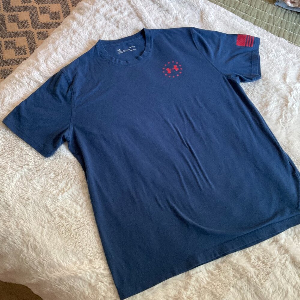 Under Armour Men's Large Navy Blue/ Red American Flag T-shirt